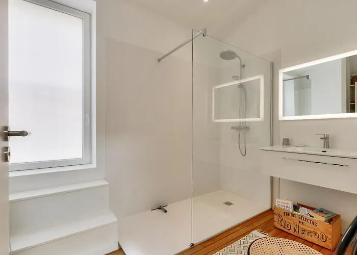 400m De La - Maison Avec Jardin