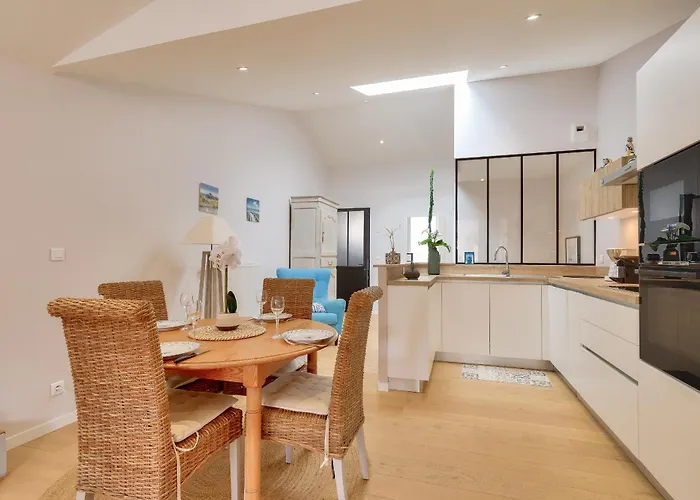 400m De La - Maison Avec Jardin *